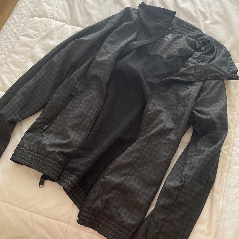 Like new Nike rain jacket